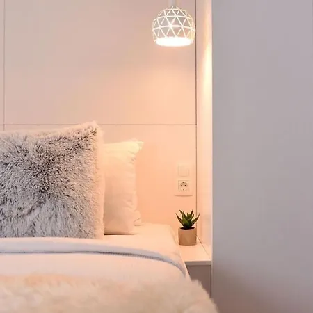 Heaven Retreat On Calea Victoriei Βουκουρέστι